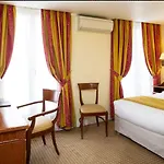 Imperial 3* Paris