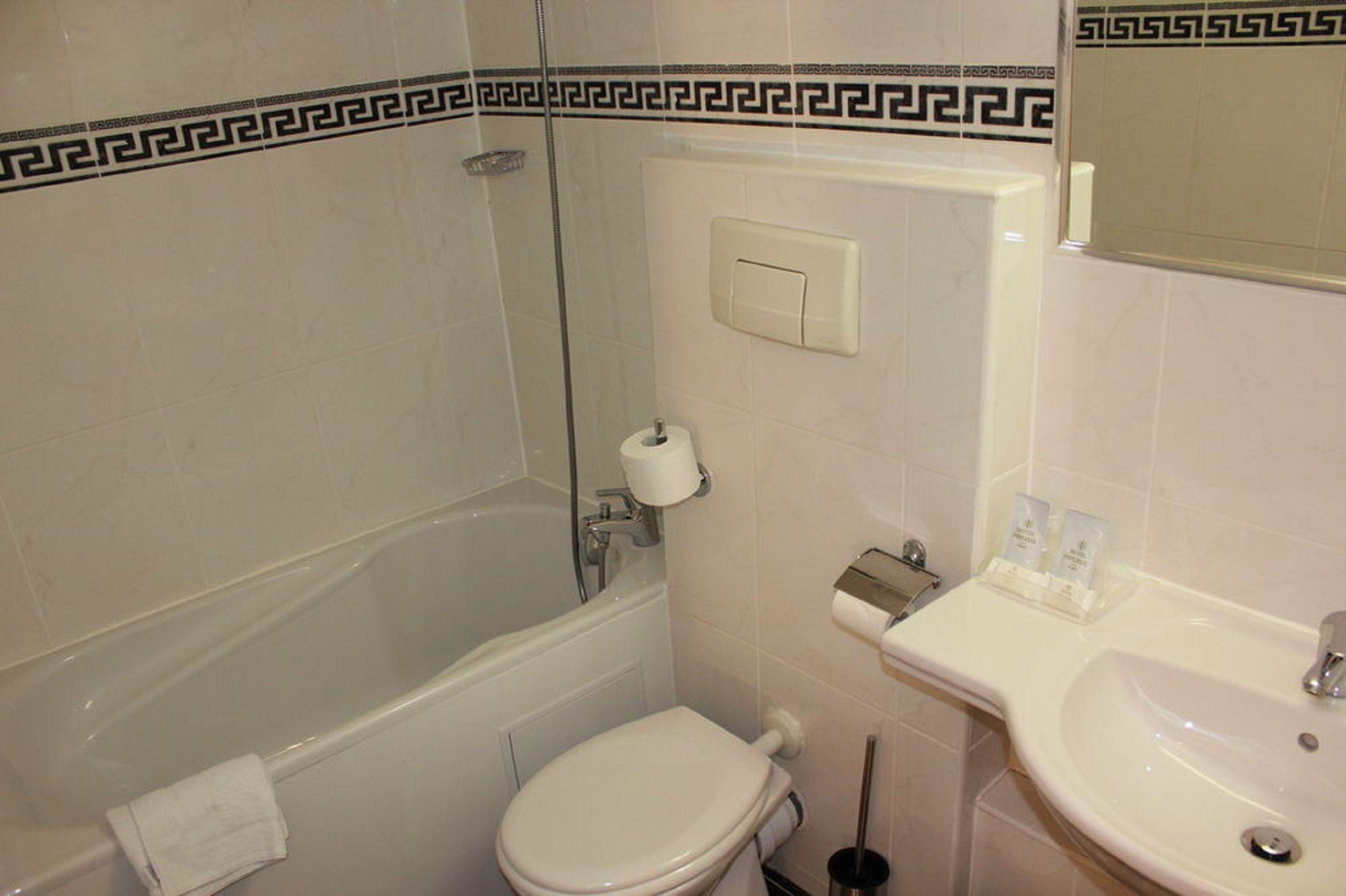 Imperial Hotel Paris