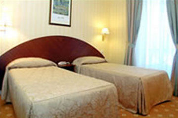 Imperial Hotel Paris